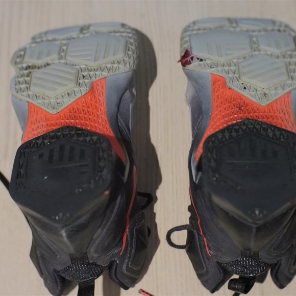 MEN NIKE LEBRON JAMES XIII BASKETBALL SHOES 9.5 - Picture 5 of 6